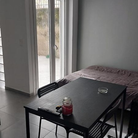 Cozy Nest Apartment Athena Bagian luar foto
