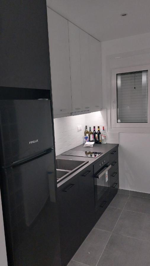 Cozy Nest Apartment Athena Bagian luar foto